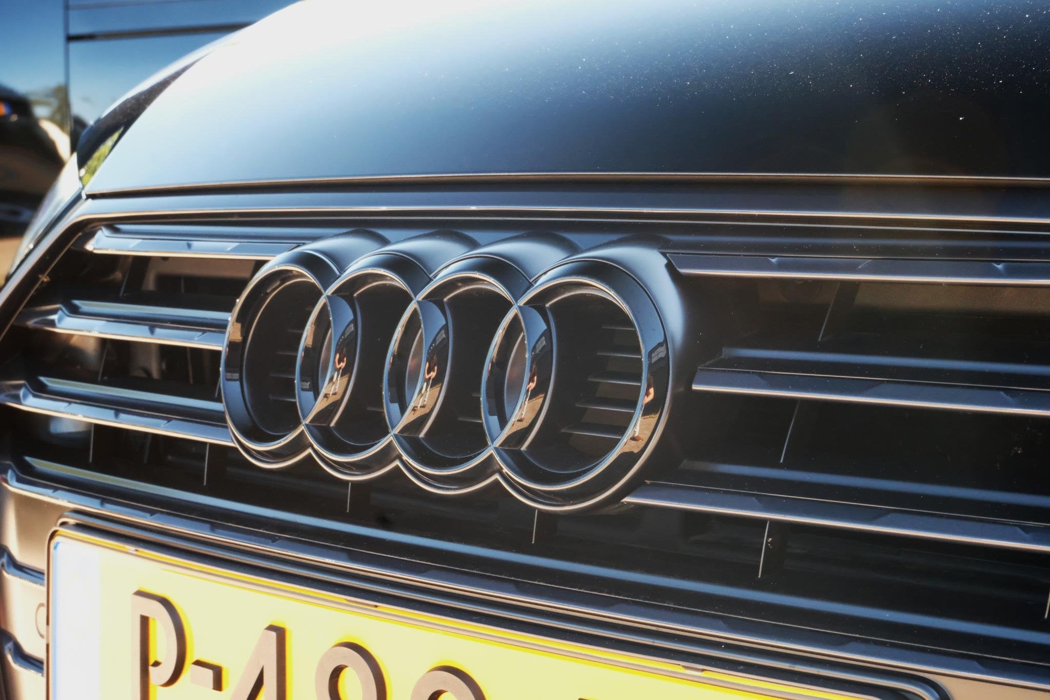 Audi A4 Avant 40 TFSI Sport S line black edition 190 PK | Zw, Auto's, Audi, Gebruikt, 1984 cc, A4, Zwart