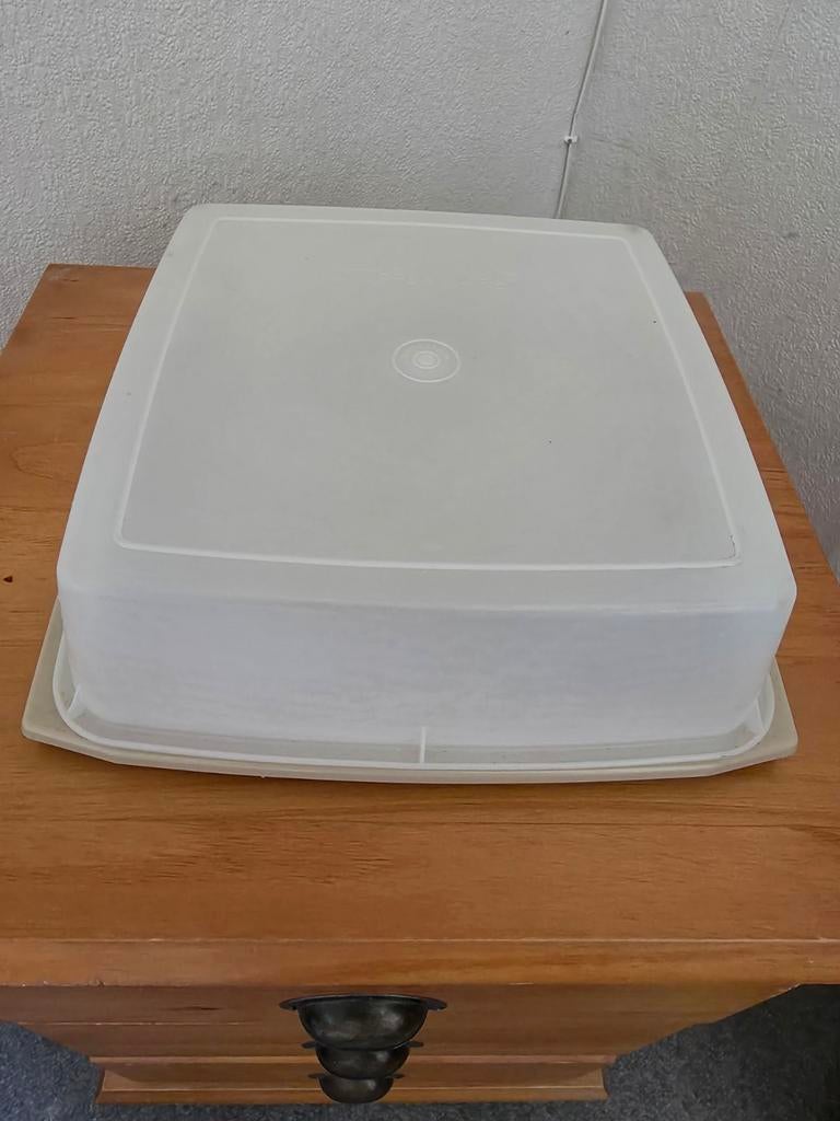Tupperware grote vierkante doos onder andere voor taart, Ophalen of Verzenden, Gebruikt, Wit, Bus of Trommel