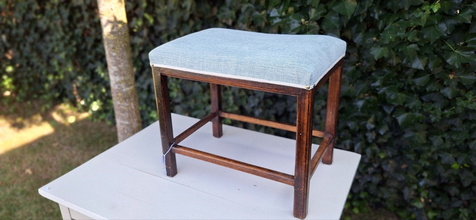 Vintage voetenbankje, nieuwe stoffering, bankje, bijzettafel, Minder dan 50 cm, Gebruikt, Vintage, Minder dan 50 cm