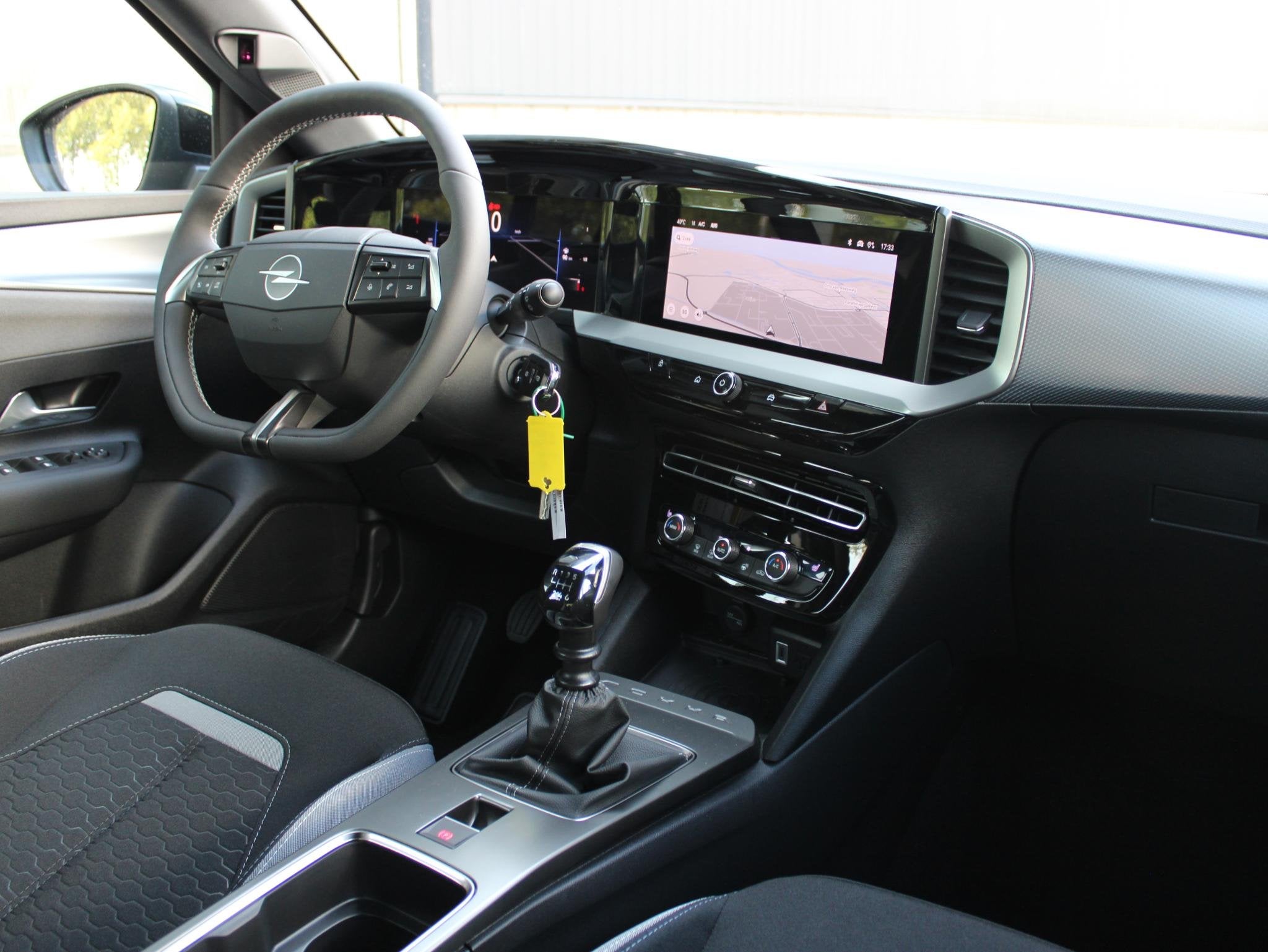 Opel Mokka 1.2T 136 EDITION VOORRAAD KORTING, Auto's, Opel, Voorwielaandrijving, 12 maanden, Euro 6, 1199 cc