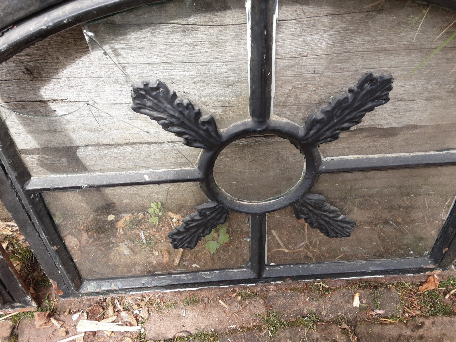 Antieke gietijzeren stalraampjes, Tuin en Terras, Tuinhekken en Hekwerk, Ophalen, Gebruikt, IJzer, Sierhekwerk