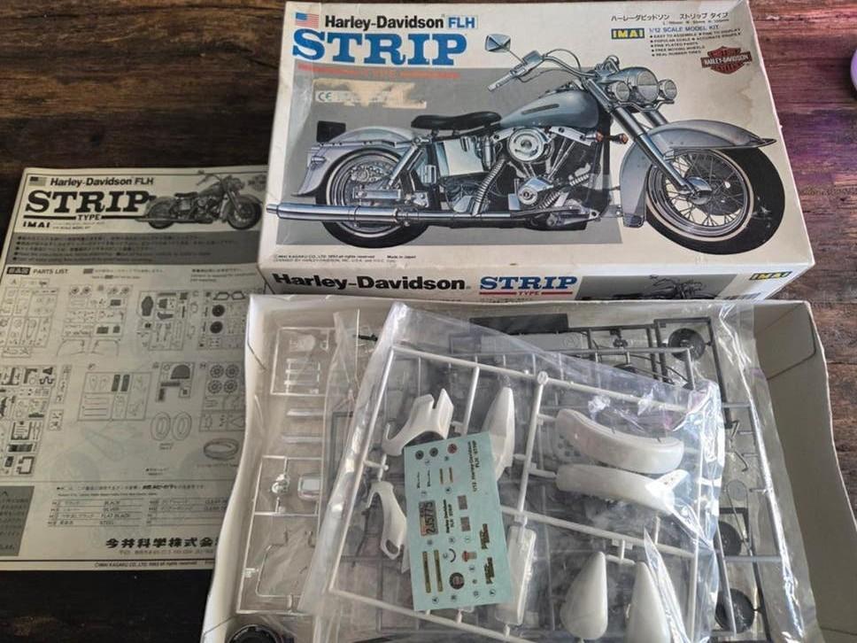 IMAI Vintage Bouwpakket Harley Davidson FLH Schaal 1:12, Hobby en Vrije tijd, Modelbouw | Auto's en Voertuigen, Overige merken