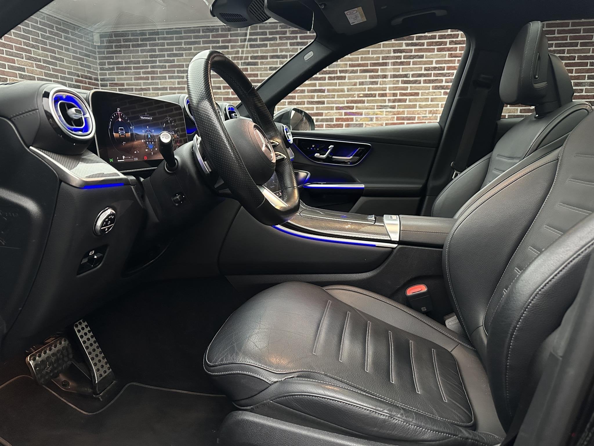 Mercedes-Benz GLC-klasse 300e 4MATIC AMG Line AIRMATIC BURME, Auto's, Automaat, Gebruikt, Euro 6, 4 cilinders
