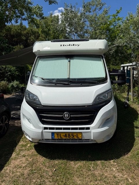Hobby Optima de Luxe T70E - Ruime en comfortabele camper, Chemisch toilet, Buitenlamp, Ringverwarming, Fiat