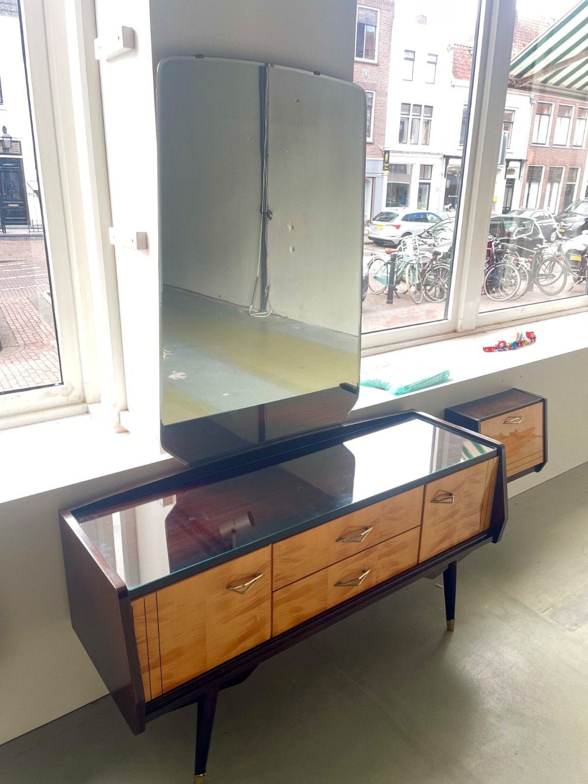 Vintage kaptafel /dressoir⁹ 2 bijpassende zwevende wandkastj, Gebruikt, 100 tot 150 cm, 50 tot 100 cm, Ophalen of Verzenden