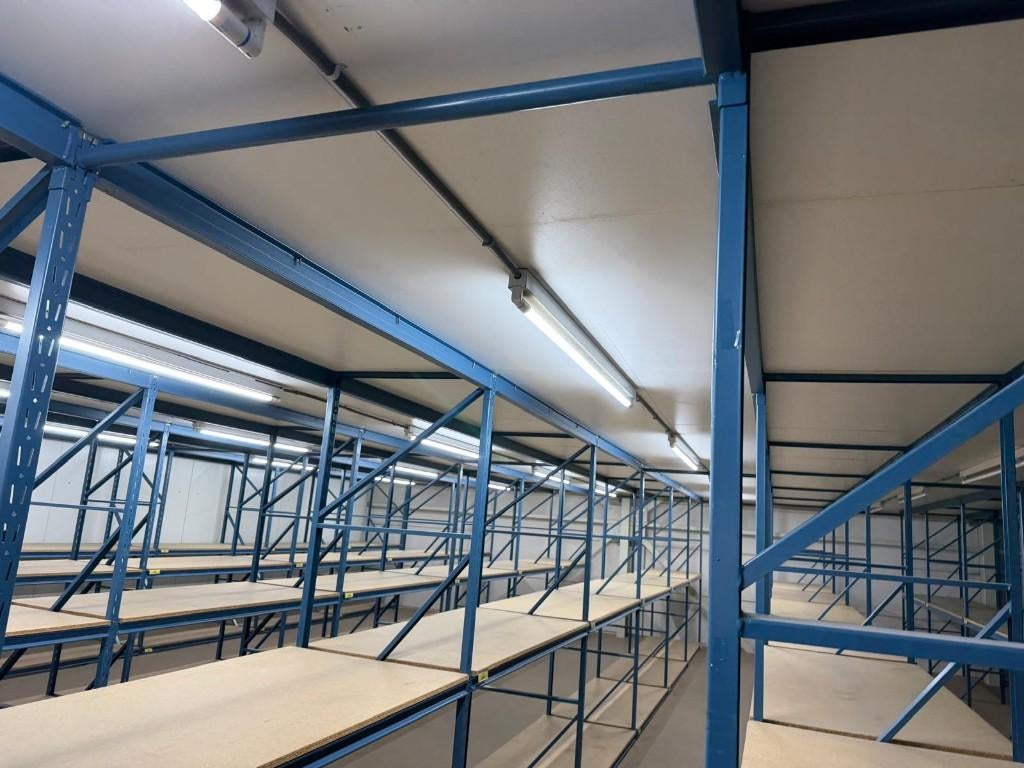 Grootvak stellingen / entresolvloer magazijnstelling 2-laags, Ophalen