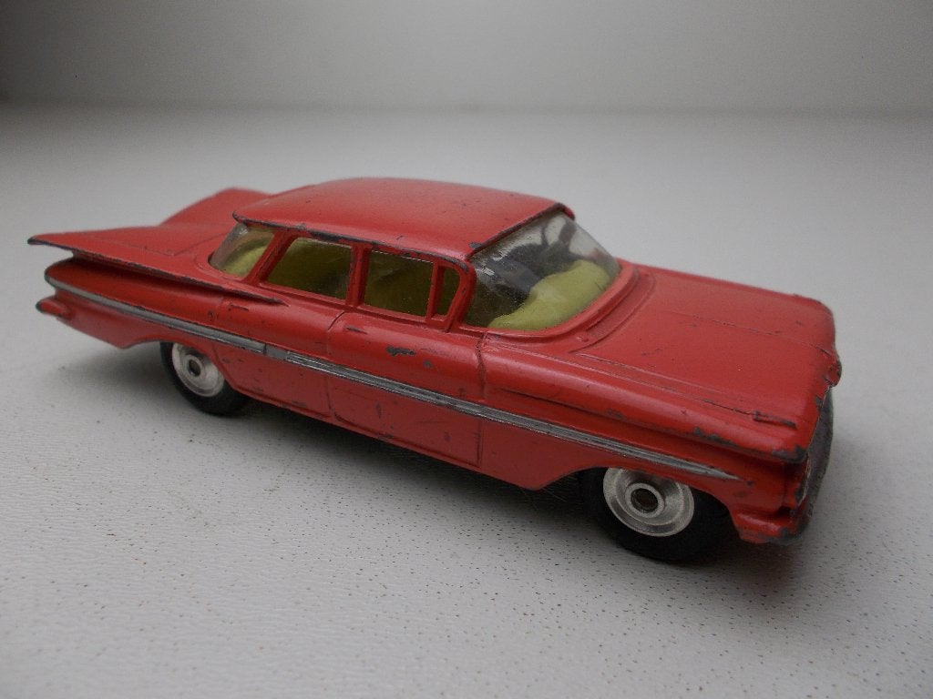 1960 Corgi Toys 220 CHEVROLET IMPALA (PINK!) I.g.st.
