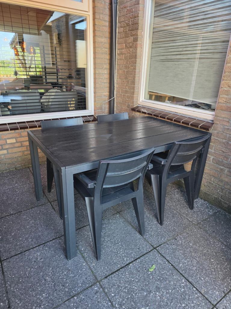 Zwarte tuinset met 4 stoelen, Ophalen, Gebruikt