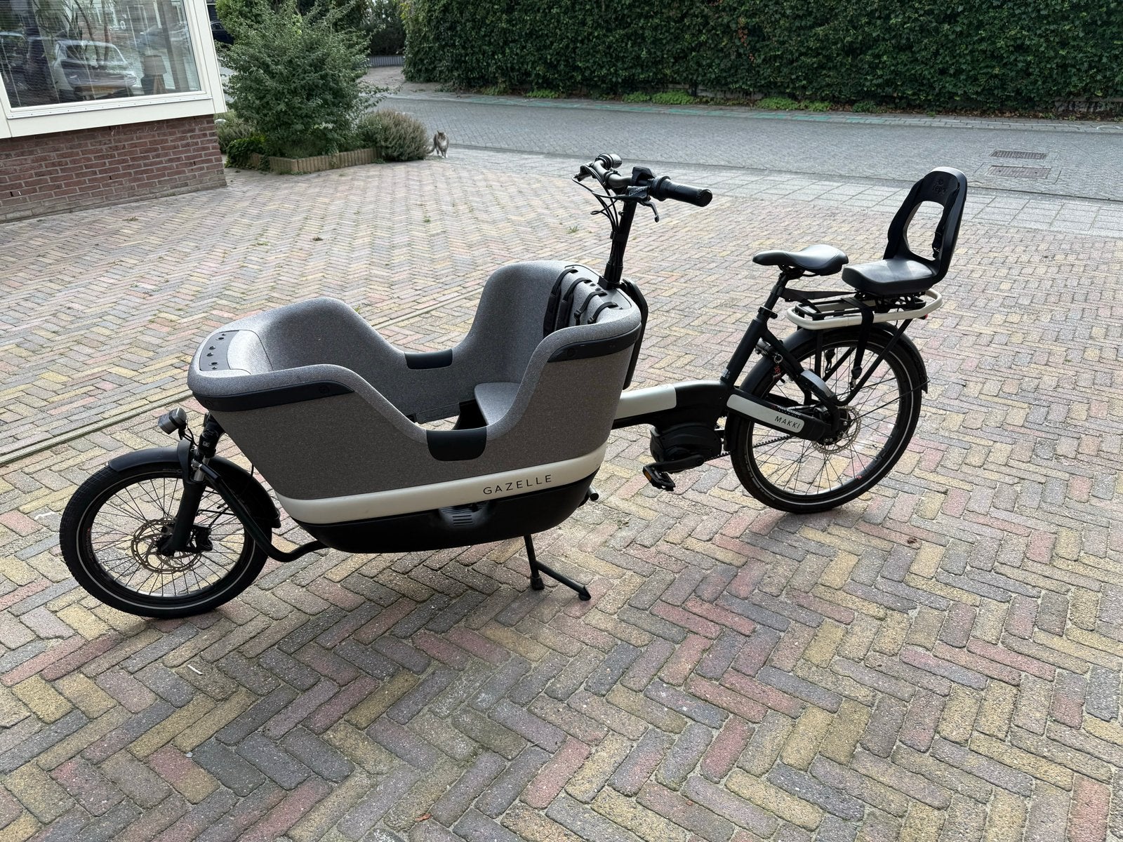 Gazelle Makki Load elektrische bakfiets met huif, Fietsen en Brommers, Ophalen, 3 kinderen, Elektrisch, Zo goed als nieuw
