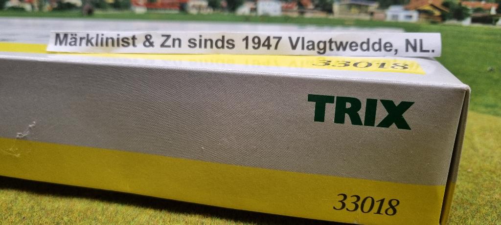 Trix 33018 H0 Set van vier D-personenrijtuigen van de DB, Gelijkstroom, Trix, Ophalen of Verzenden, Analoog
