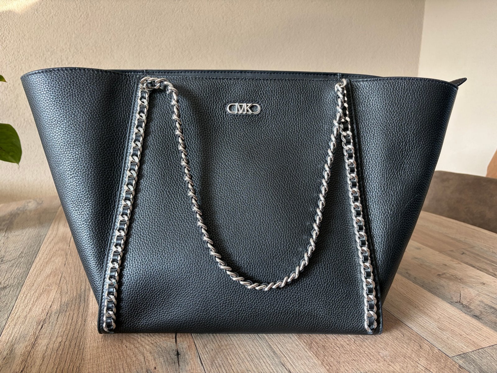 Michael Kors Shopper Zwart met Zilveren Kettingdetails, Sieraden, Tassen en Uiterlijk, Ophalen of Verzenden, Zo goed als nieuw