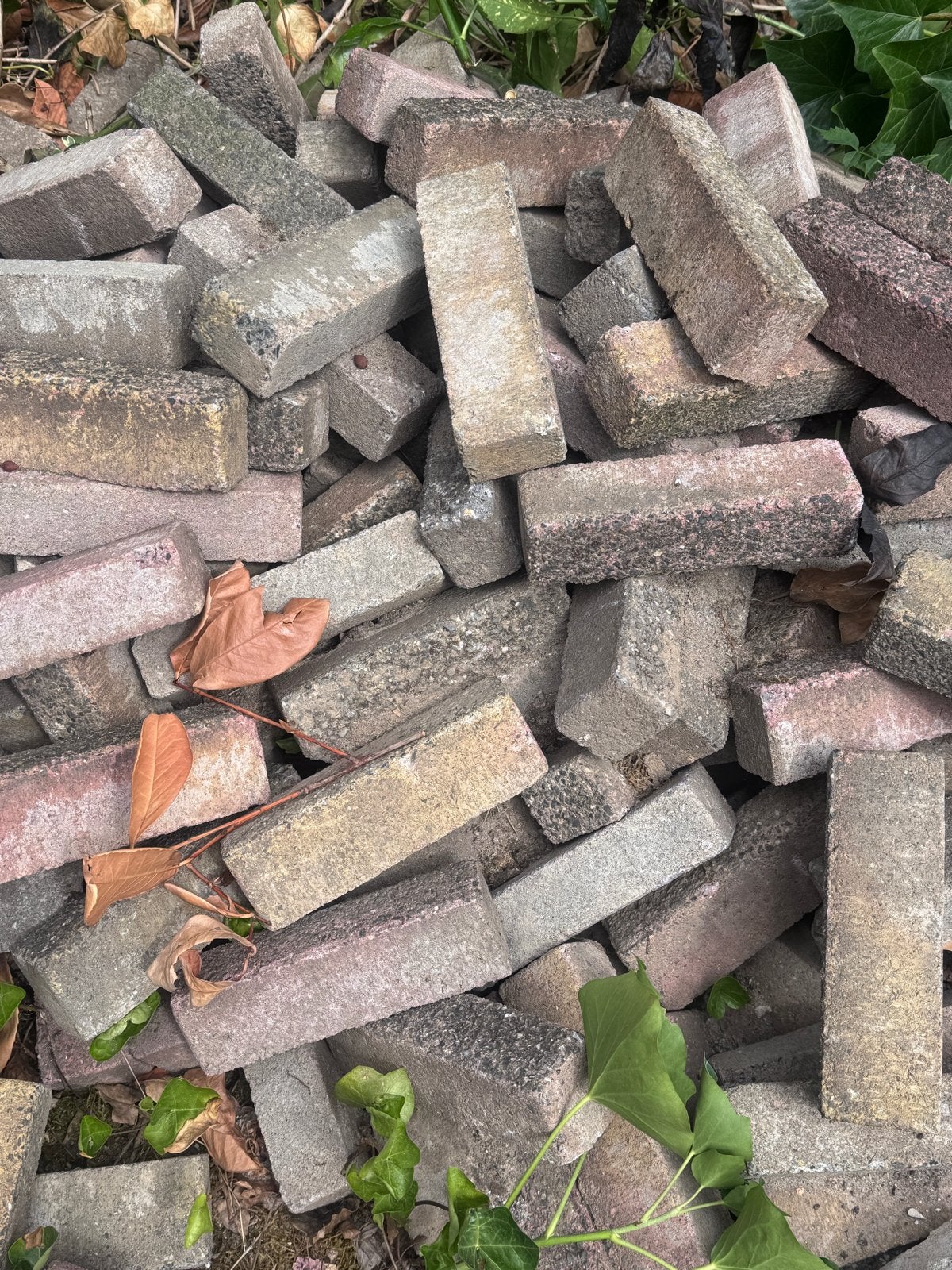 Gratis 285 Klinkers - Ideaal voor tuin of oprit, Tuin en Terras, Tegels en Klinkers, Ophalen, Gebruikt, Klinkers, Minder dan 5 m²