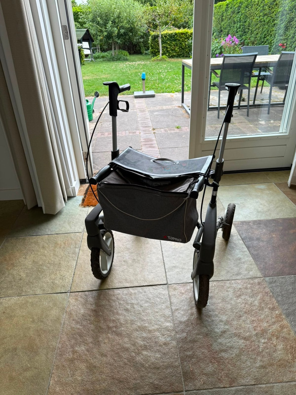 Rollator topro olympos atr M OFR model nummer 814300, Diversen, Rollators, Ophalen, Lichtgewicht, Zo goed als nieuw