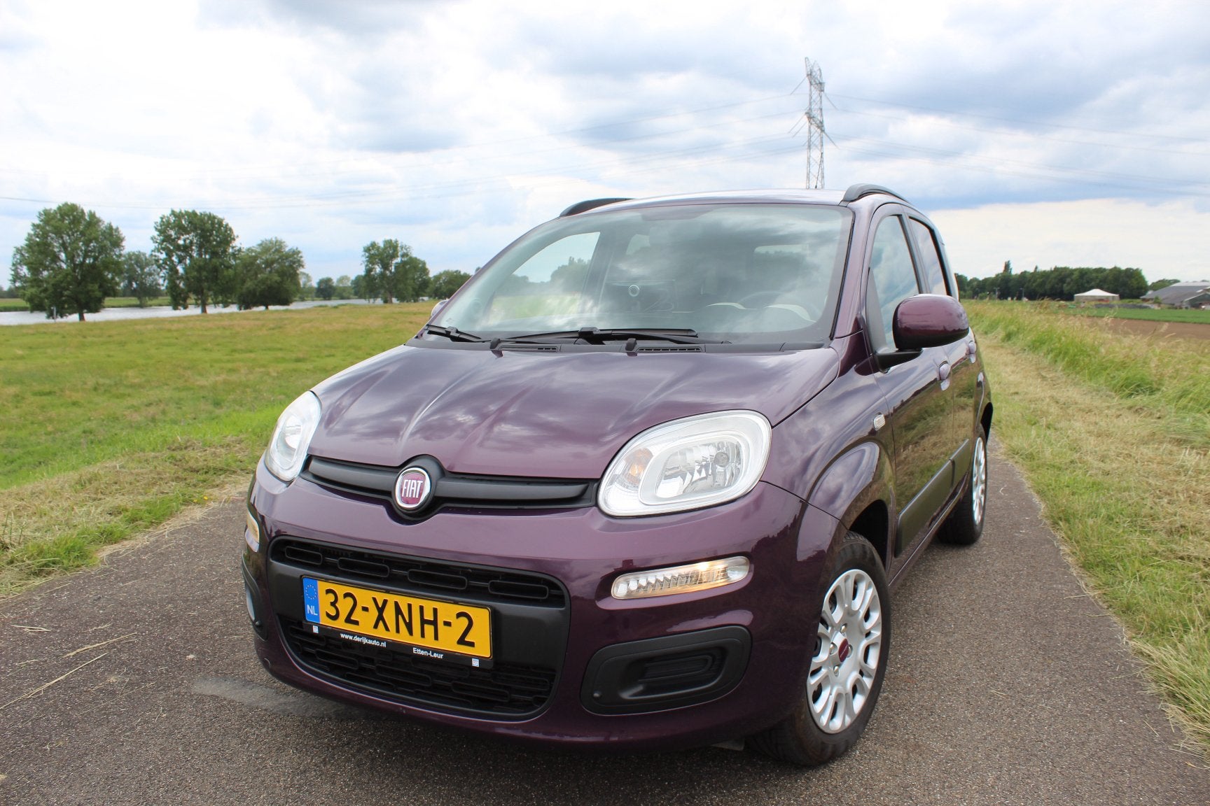 Fiat Panda 0.9 Twinair Lounge Airco | Automaat | Camera, Stof, 40 €/maand, Beige, Origineel Nederlands