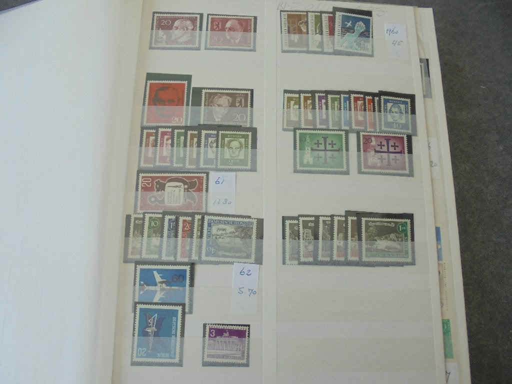 Duitsland BERLIJN.  Mooie partij postfris . veel series., Ophalen of Verzenden, Buitenland