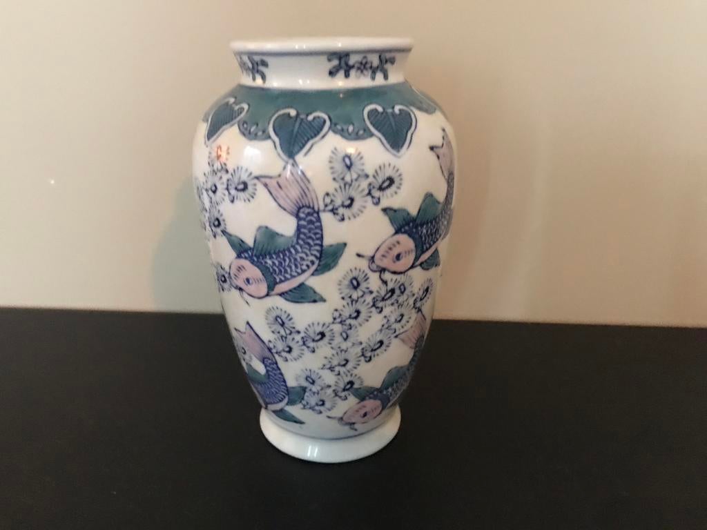 Vintage Chinese vaas met karpers, Ophalen of Verzenden