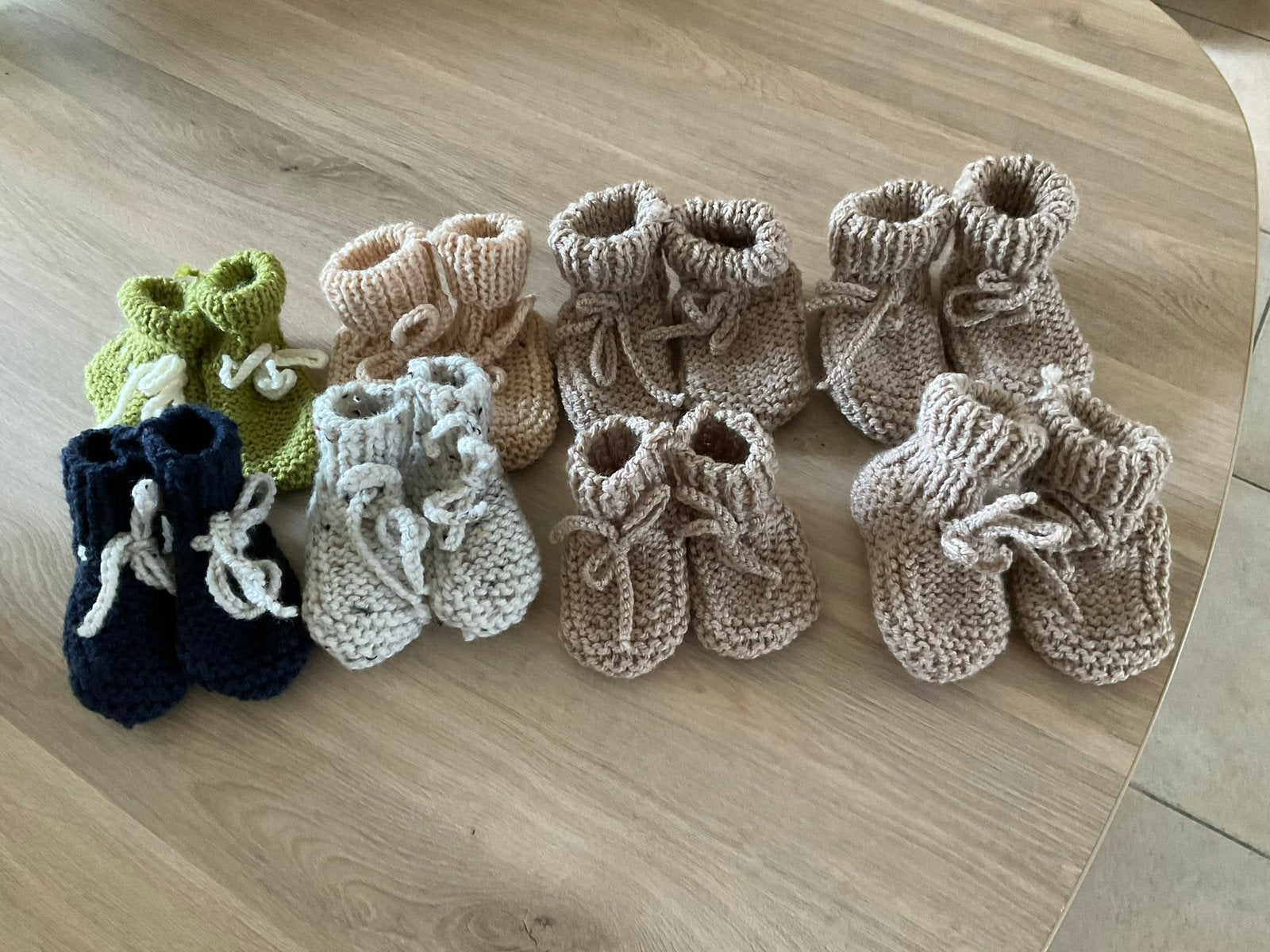 Babyslofjes gebreid, Ophalen, Zo goed als nieuw