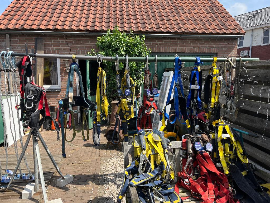 Valbeveiliging, leeflijn, valblok, karabijnhaak, valharnas, Ophalen of Verzenden, Zo goed als nieuw
