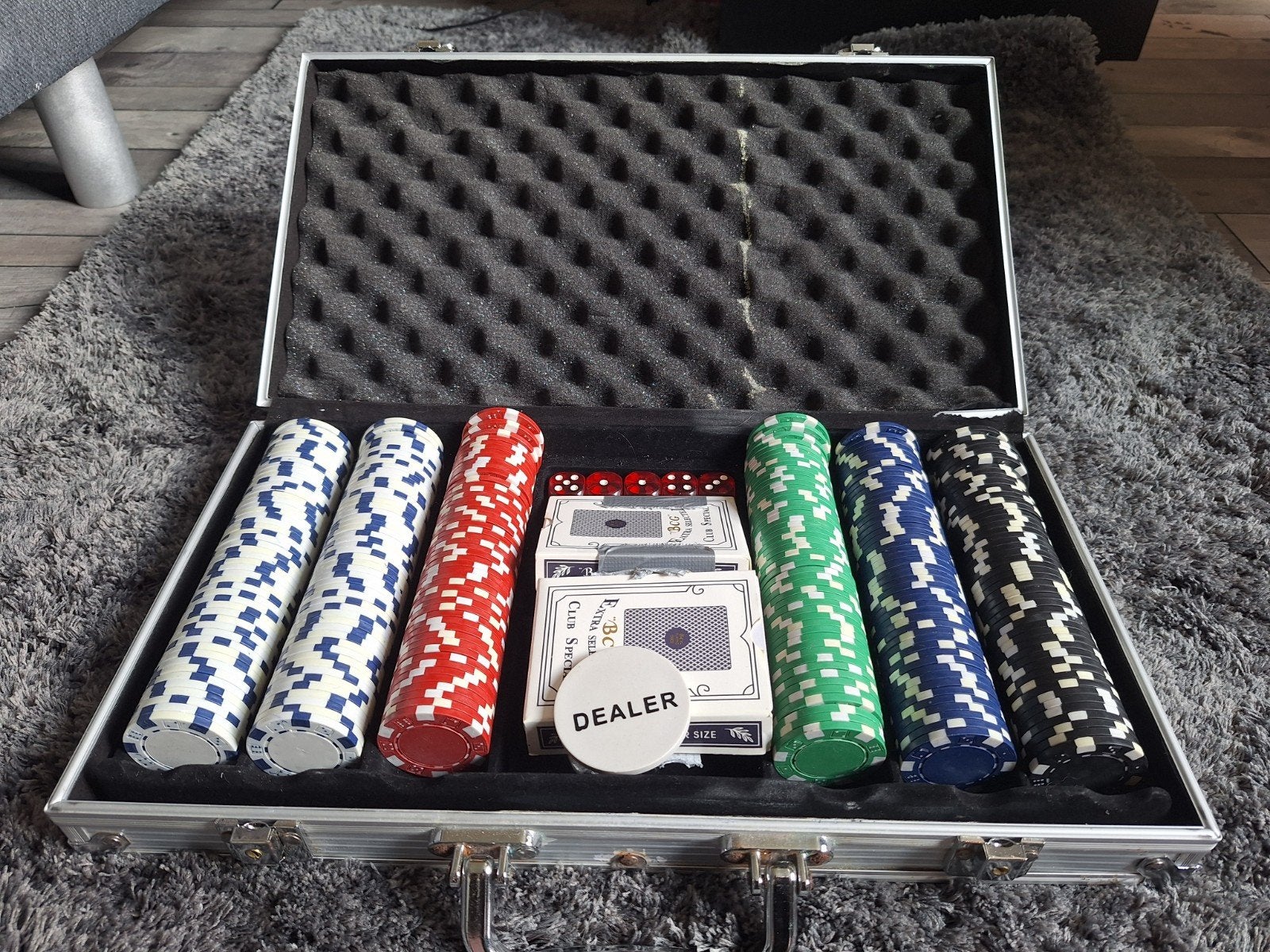 Pokerset in koffer, Vijf spelers of meer, Ophalen, Zo goed als nieuw