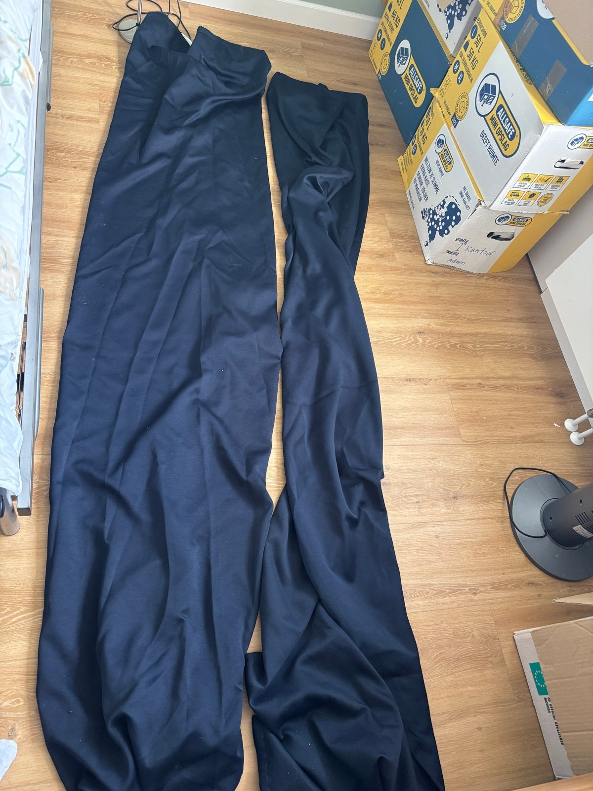 IKEA Werna Gordijnen - 2 stuks (145x300 cm), Ophalen, Gebruikt, Zwart, Gordijn