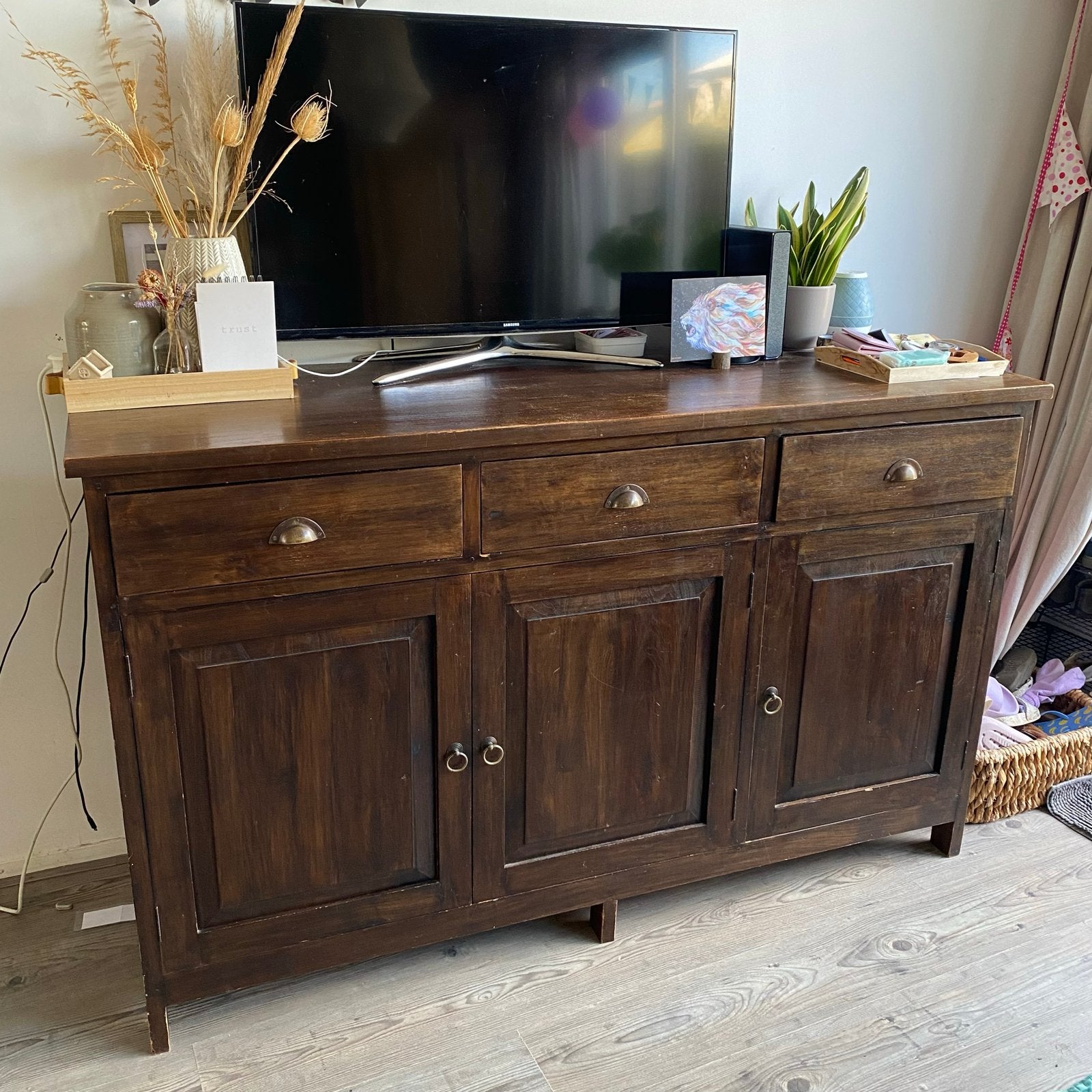 Koloniaal dressoir van massief hout, Huis en Inrichting, Kasten | Dressoirs, Ophalen, Gebruikt, 150 tot 200 cm, Met lade(s)