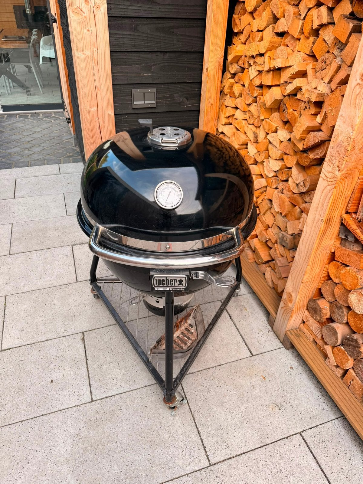 Weber kamado summit, Tuin en Terras, Houtskoolbarbecues, Gebruikt, Ophalen