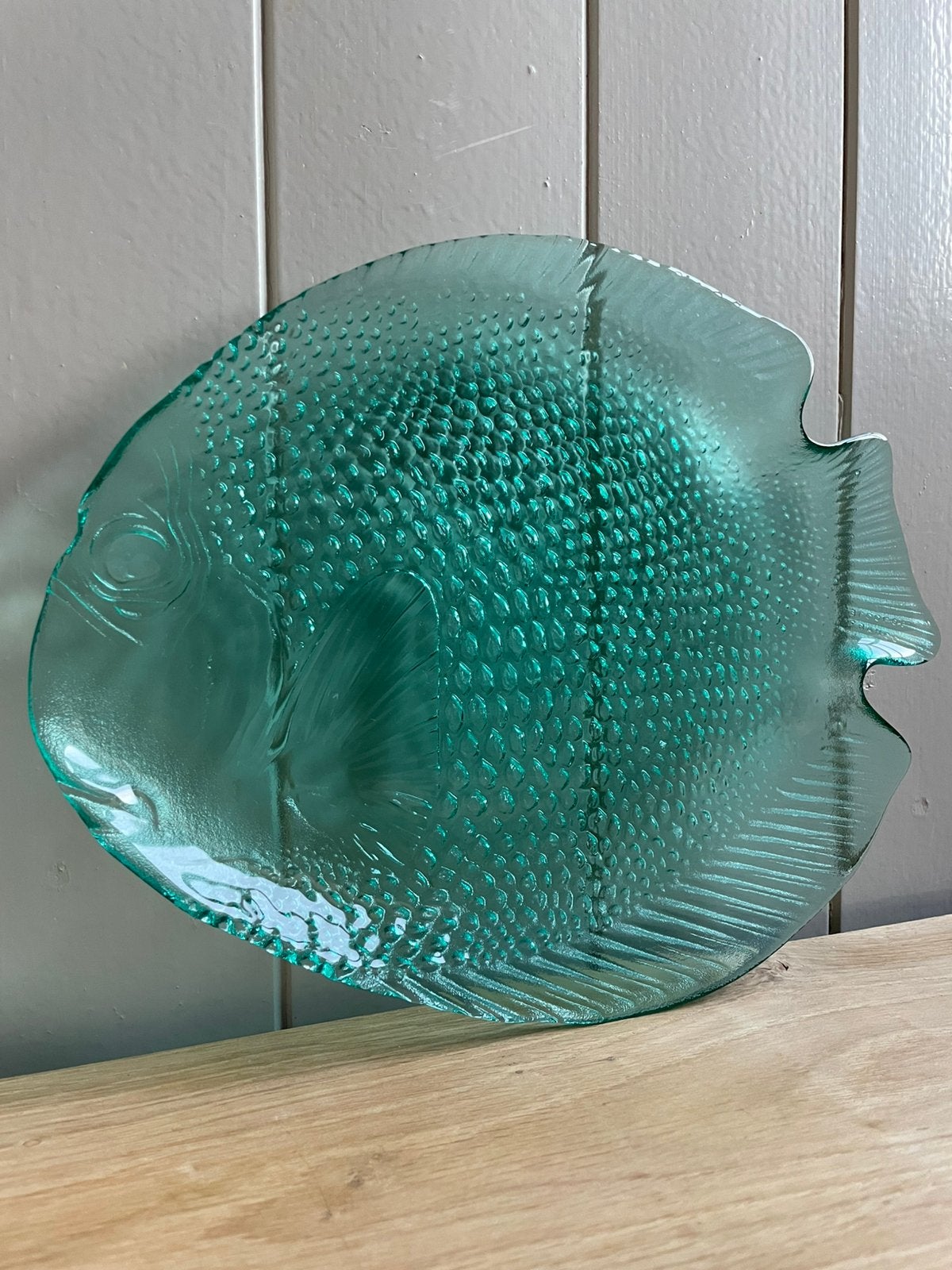 Vintage Arcoroc visbord turquoise visschaal France 70s - 80s, Schaal, Ophalen of Verzenden, Overige vormen, Glas