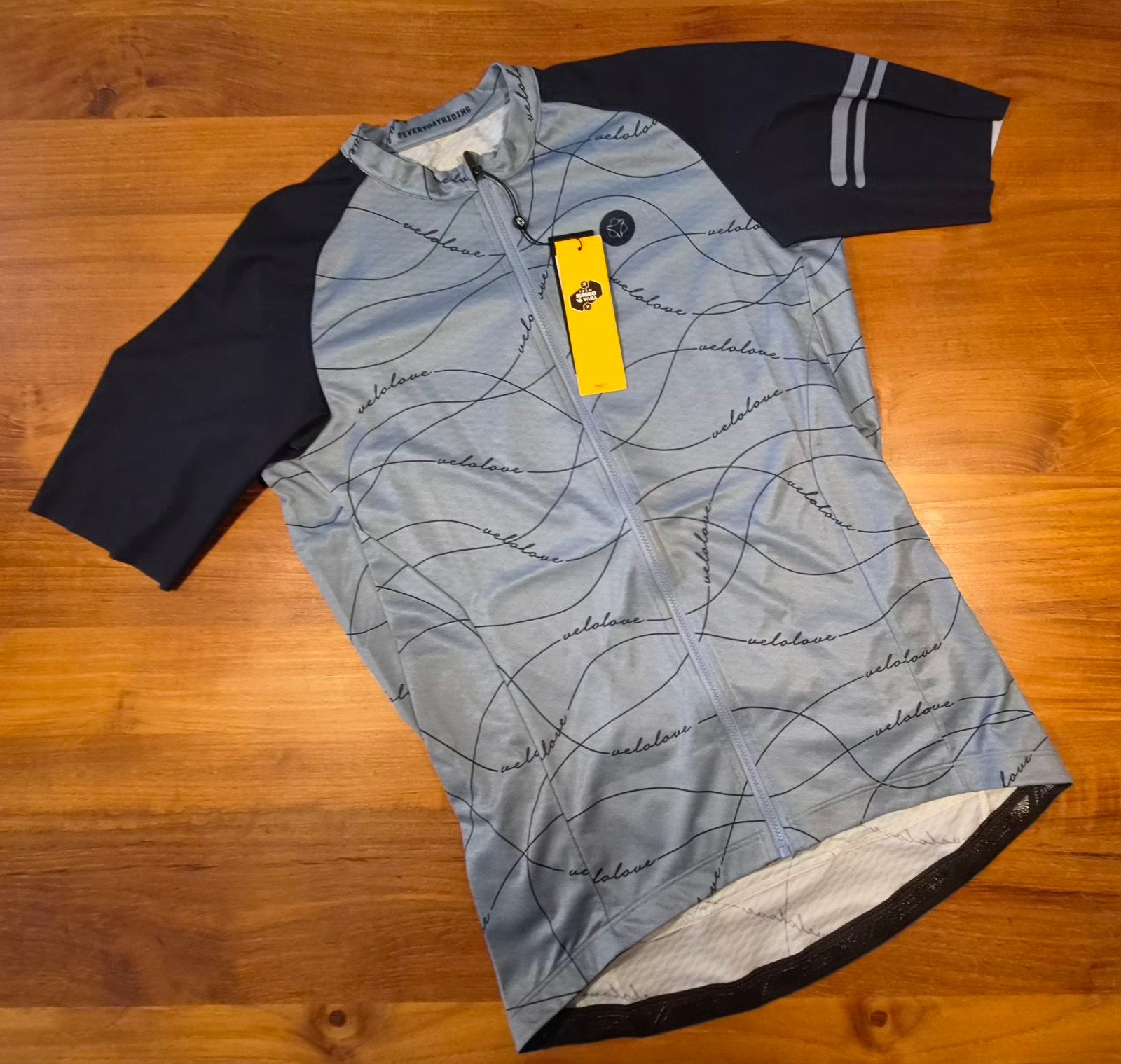 Agu Jumbo Visma fietsshirt - Nieuw en ongedragen - XXL, Agu, Maat 46/48 (XL) of groter, Nieuw, Hardlopen of Fietsen