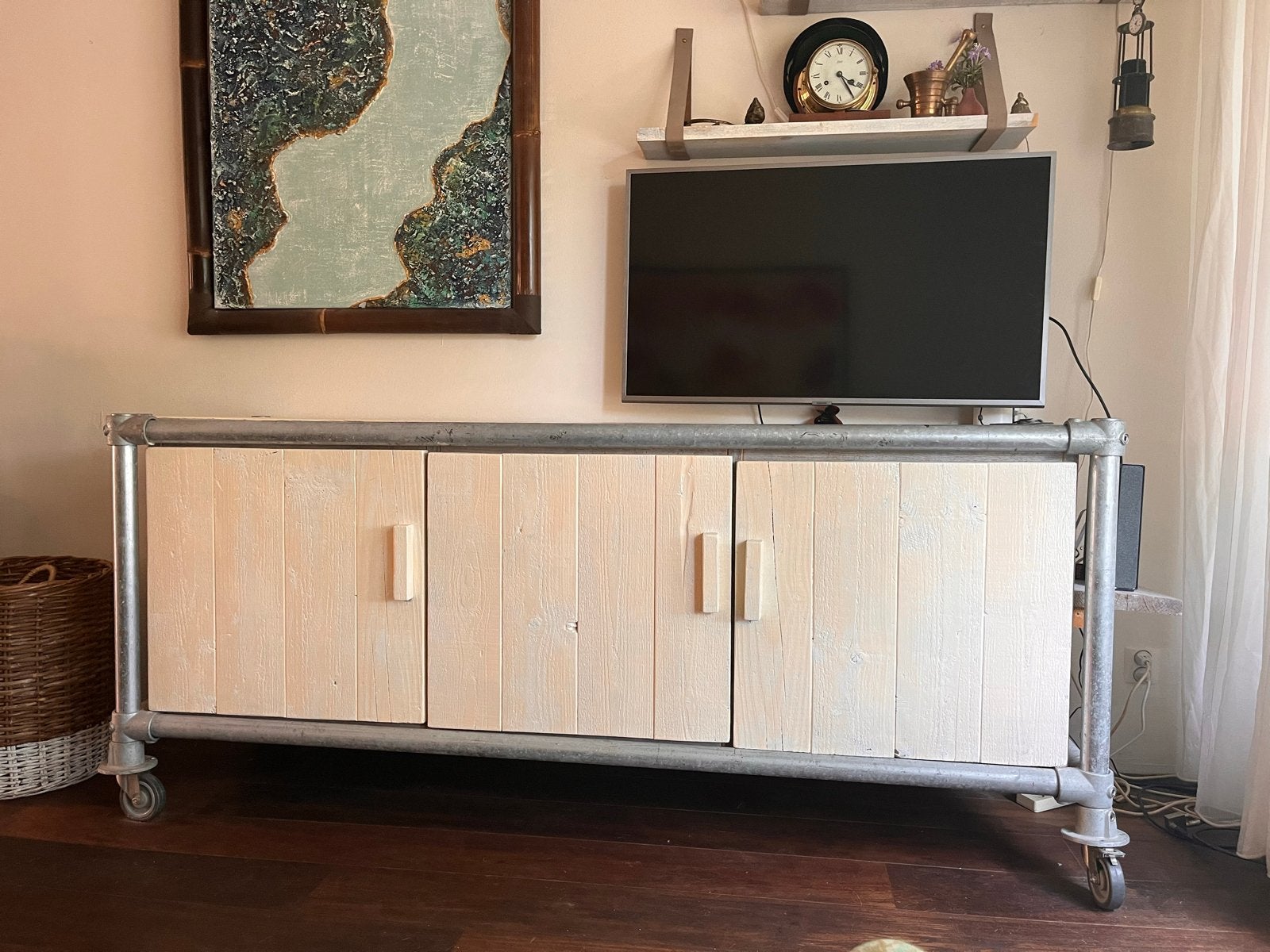 Steigerhouten Dressoir Crèmekleurig Geschilderd, Huis en Inrichting, Ophalen, Gebruikt, 150 tot 200 cm, 25 tot 50 cm