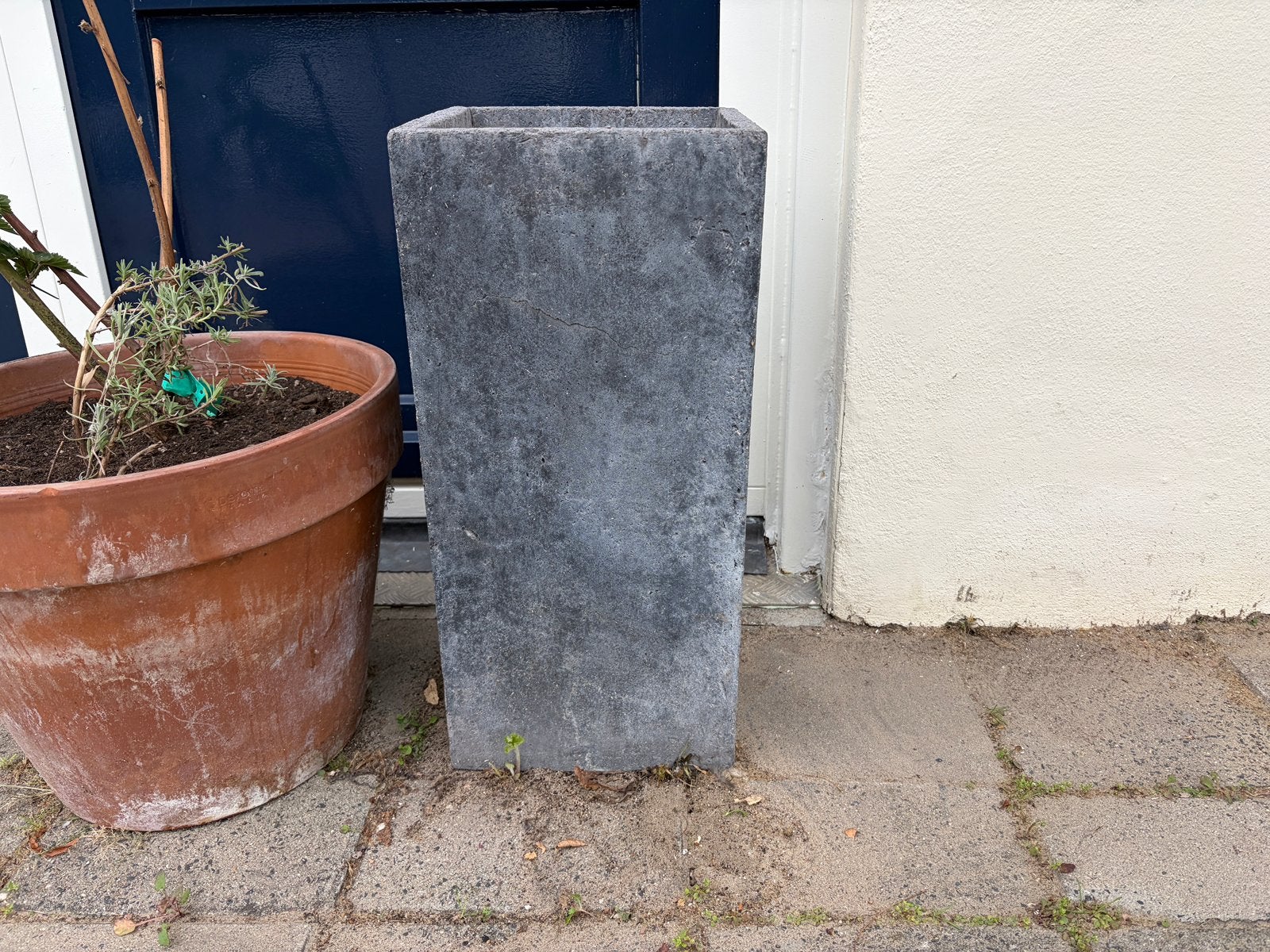 Hoge grijze plantenbak, Ophalen, Gebruikt, Overige materialen