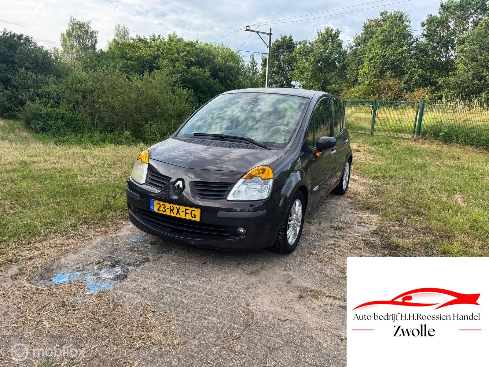 Renault Modus 1.6-16V Authentique Luxe, Auto's, Renault, Voorwielaandrijving, 15 km/l, 4 cilinders, Bruin
