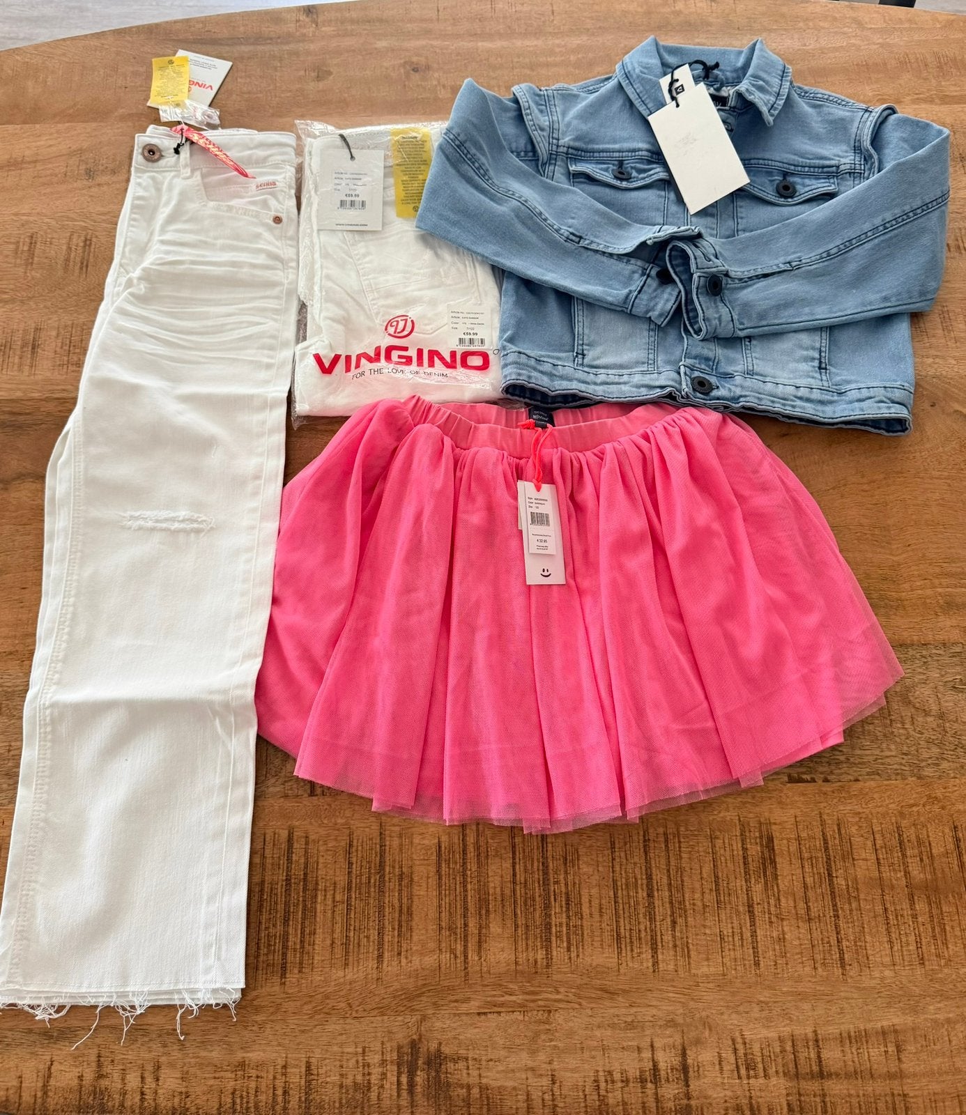 Kledingset nieuw merkkleding maat 122 / 128, Kinderen en Baby's, Kinderkleding | Maat 122, Ophalen of Verzenden, Nieuw, Meisje