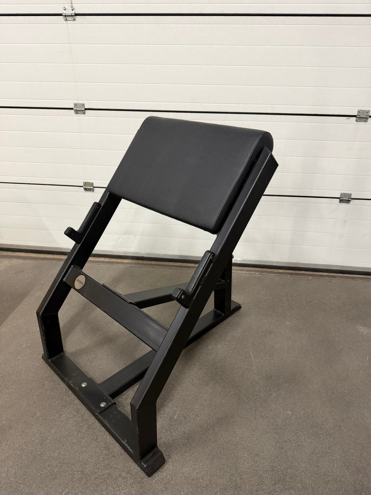 Eleiko Scott Bench , Bicepsbankje, Sport en Fitness, Fitnessmaterialen, Ophalen, Gebruikt, Fitnessbank