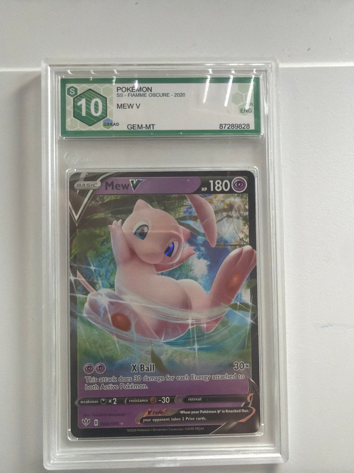Mew V Pokémon kaart - SS-Fiamme Oscure - PSA 10 GEM-MT, Ophalen of Verzenden, Zo goed als nieuw, Losse kaart