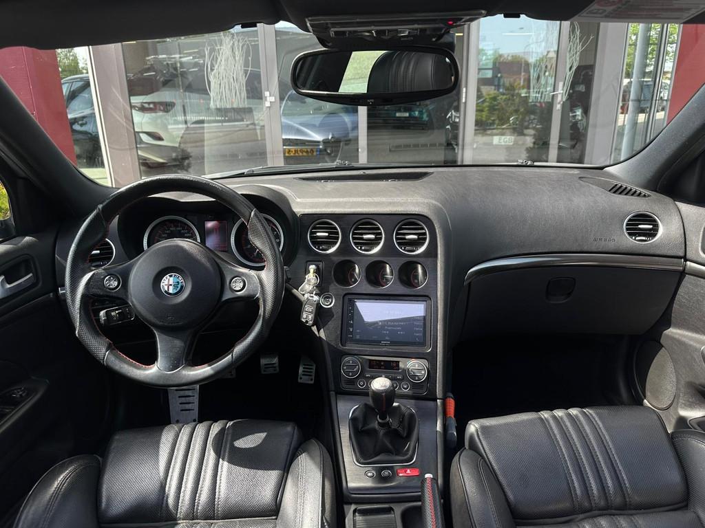 Alfa Romeo 159 Sportwagon 1.7 T Distinctive | Volledig onder, Euro 5, Gebruikt, 4 cilinders, Handgeschakeld