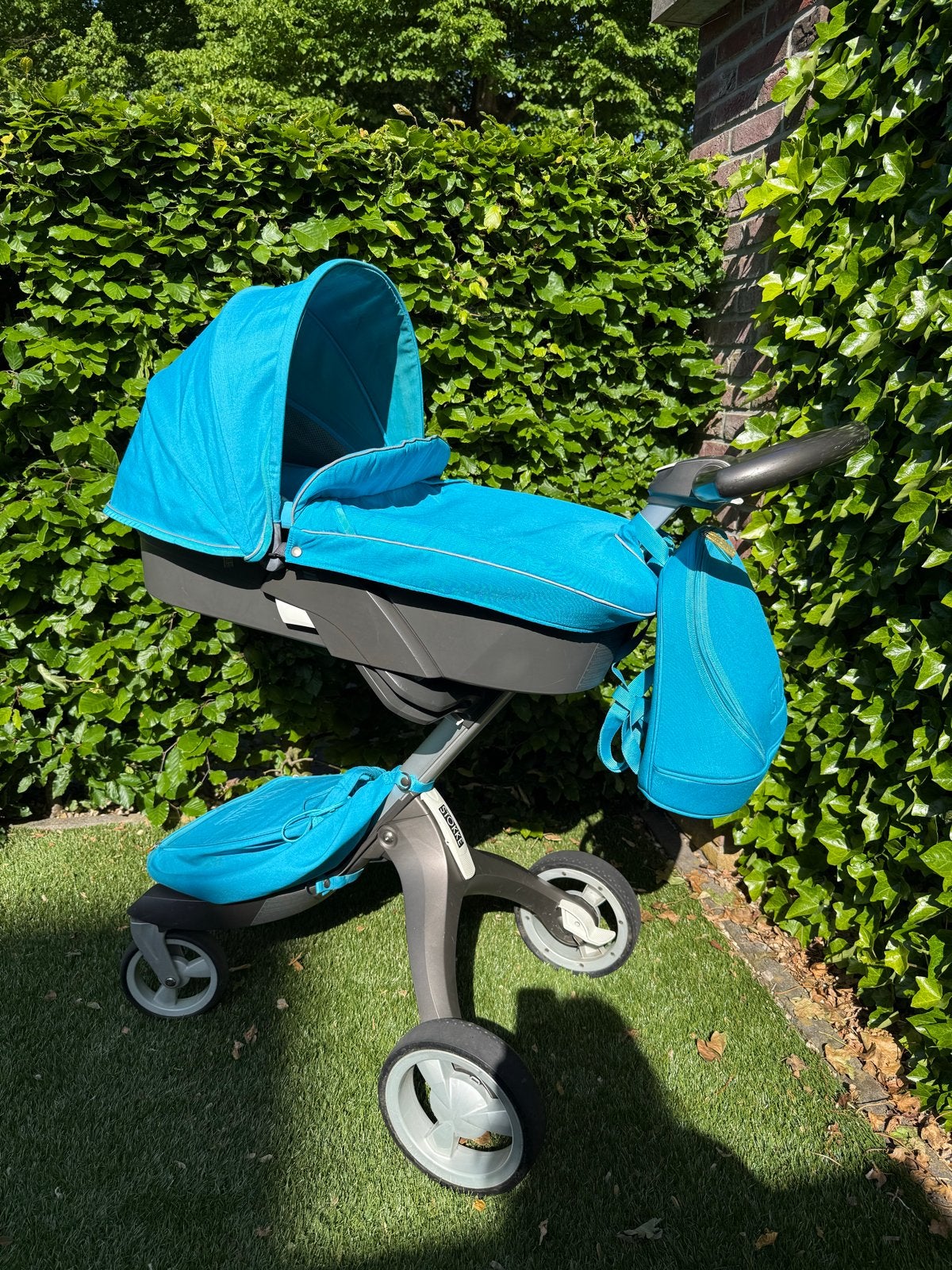Stokke Kinderwagen met complete accessoireset, Kinderen en Baby's, Kinderwagens en Combinaties, Gebruikt, Verstelbare duwstang