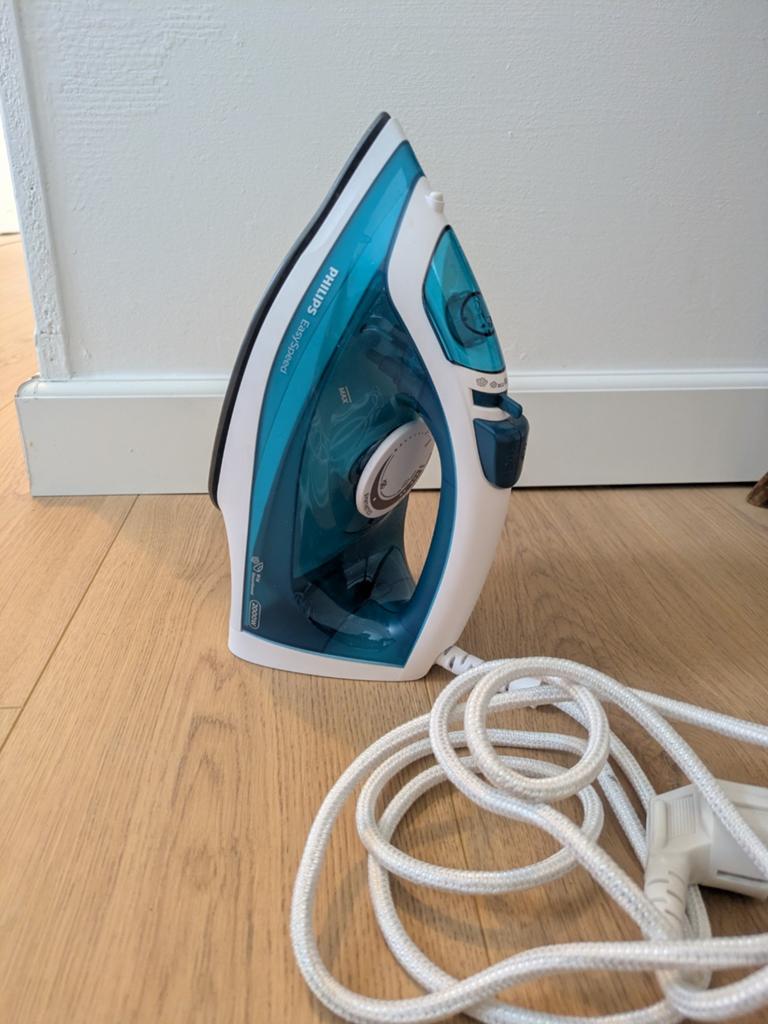 Philips EasySpeed Strijkijzer 2000W - Zo goed als nieuw, Ophalen of Verzenden, Zo goed als nieuw, Strijkijzer met snoer