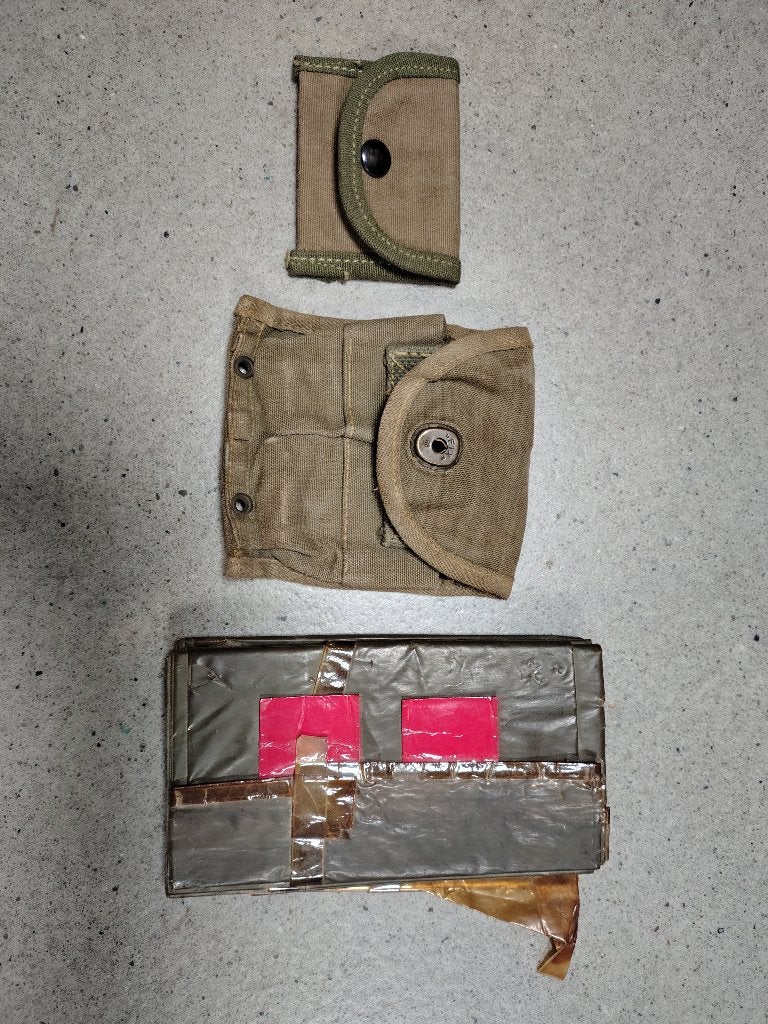 M1 carabine pouch met cover en small parts pouch, Verzamelen, Militaria | Tweede Wereldoorlog, Ophalen of Verzenden, Amerika, Overige typen
