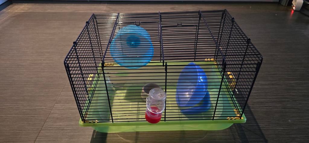 Hamsterkooi met 2 loopwielen, voerbakje en drinkfles, Ophalen, Minder dan 75 cm, Kooi, Minder dan 60 cm