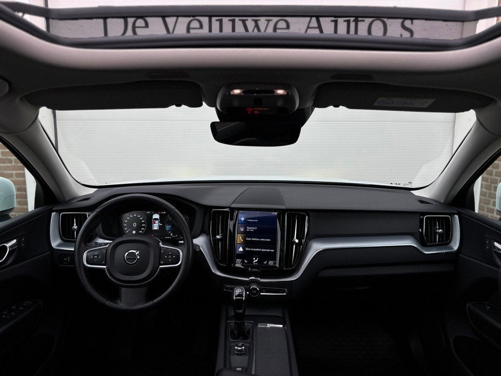 Volvo XC60 2.0 D4 AWD 190PK|Pano|Trekhaak|PDC|LED, Gebruikt, Euro 6, 1969 cc, Leder en Stof