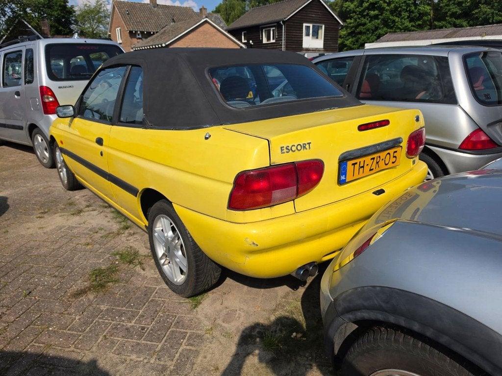 Ford Escort Cabrio 1.6 Pacific ( AIRCO / A.P.K. juni 2027 !), Auto's, Ford, Bedrijf, Te koop, Escort, Airconditioning, Centrale vergrendeling