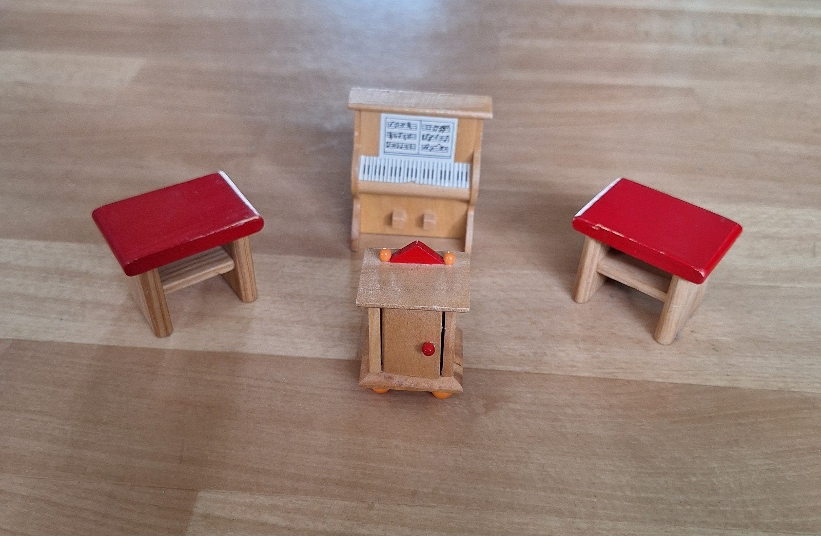 Vintage miniatuur piano met krukjes - kleine beschadigingen, Ophalen of Verzenden
