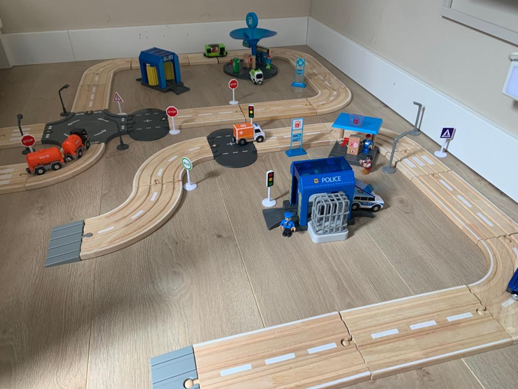 houten treinspoor politie set dubbel spoor unieke set, Ophalen of Verzenden, Zo goed als nieuw