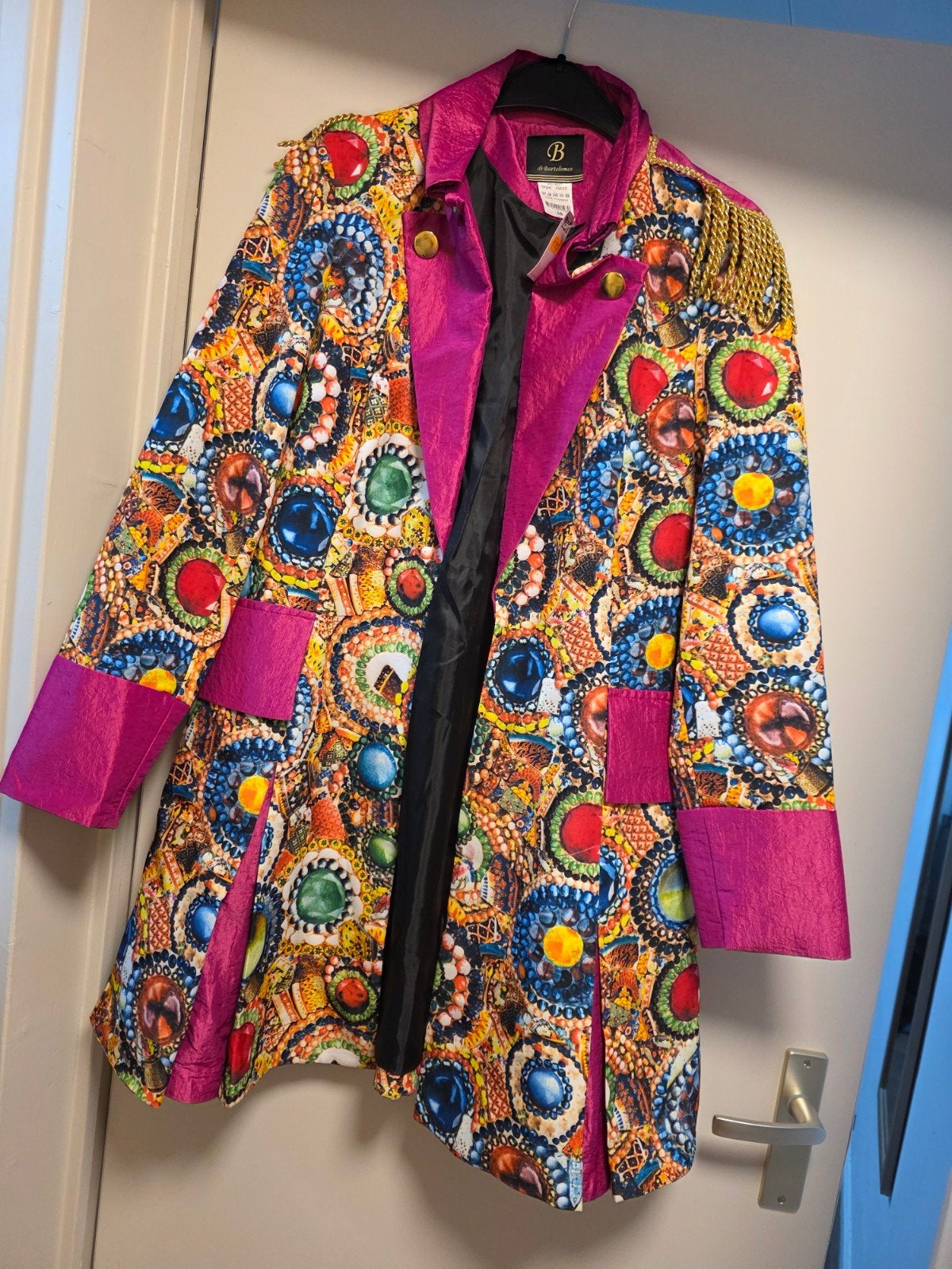 Carnavalsjas met kleurrijke print en gouden details, Maat 38/40 (M), Carnaval, Nieuw, Ophalen of Verzenden