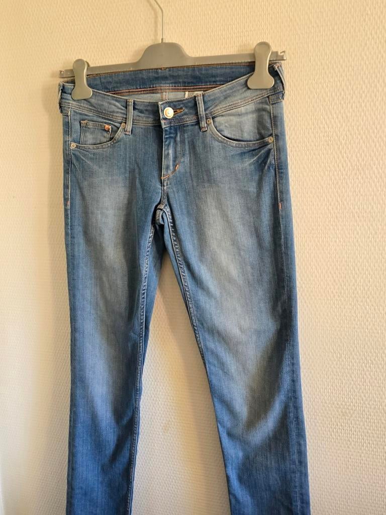 H&M Skinny Super Low Waist Jeans W29/34, Kleding | Dames, Spijkerbroeken en Jeans, H&M, Blauw, Ophalen of Verzenden, Zo goed als nieuw