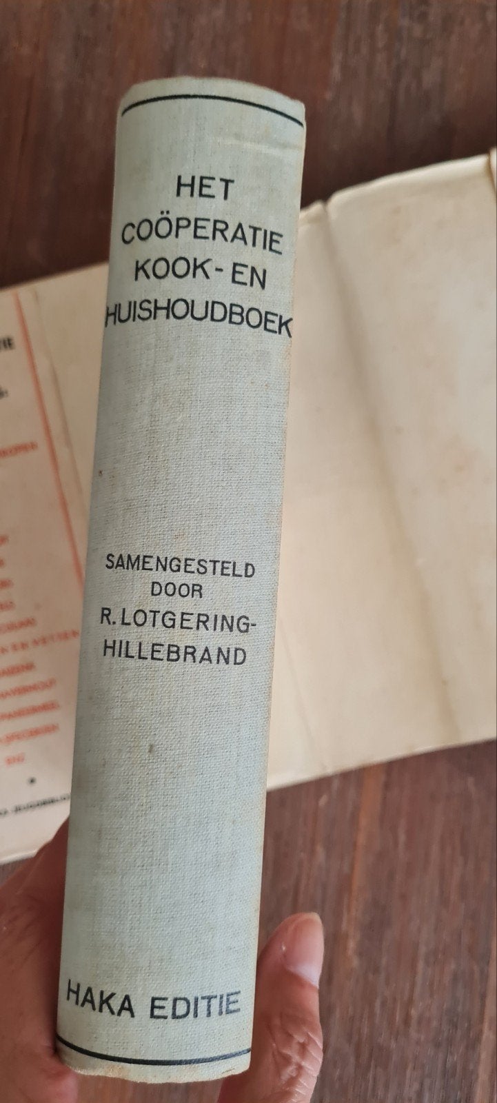 Het Coöperatie Kook- en Huishoudboek HAKA Editie 1938, Gelezen, Hoofdgerechten, Ophalen of Verzenden, Nederland en België