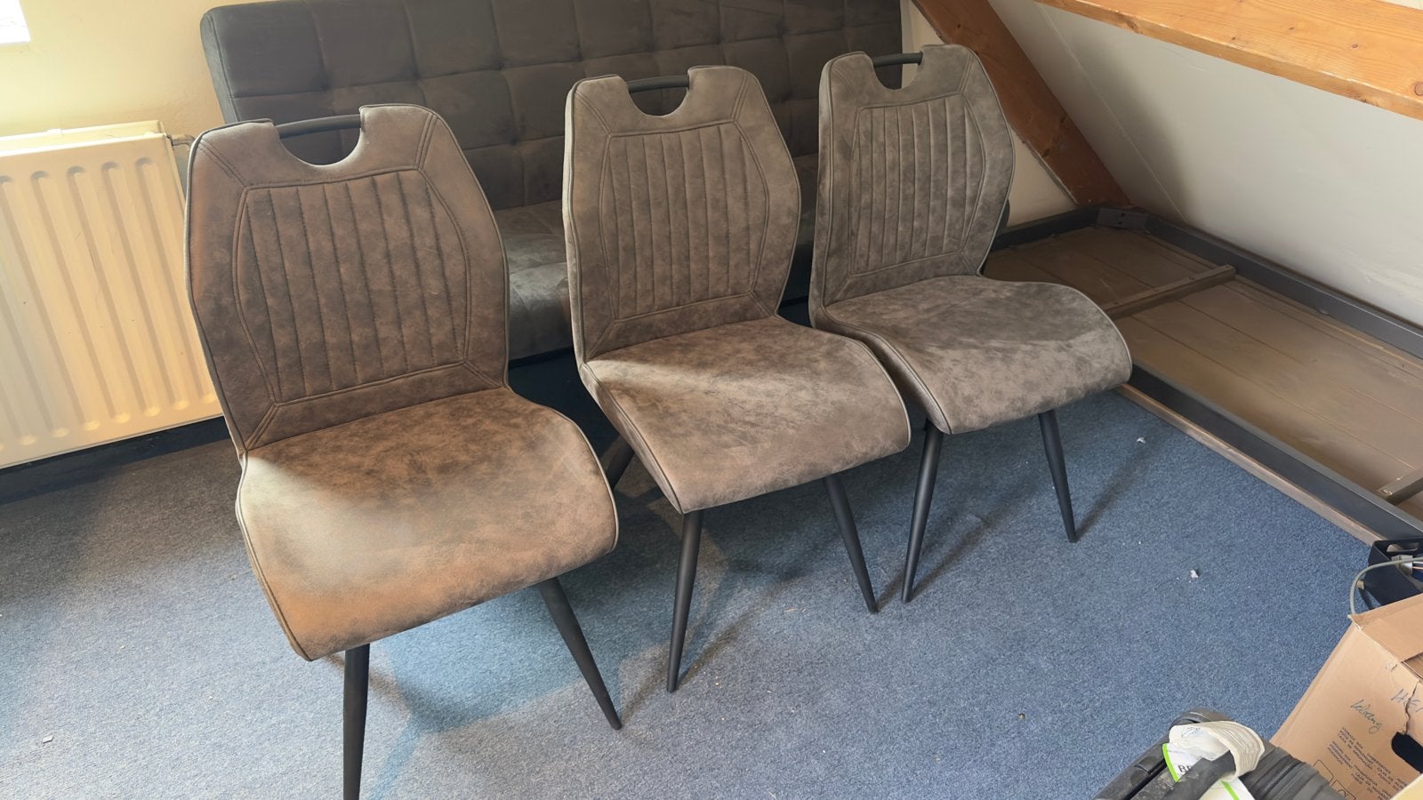 3x Geïmpregneerde suède eetkamerstoelen - Grijs, Ophalen, Drie, Nieuw, Stof