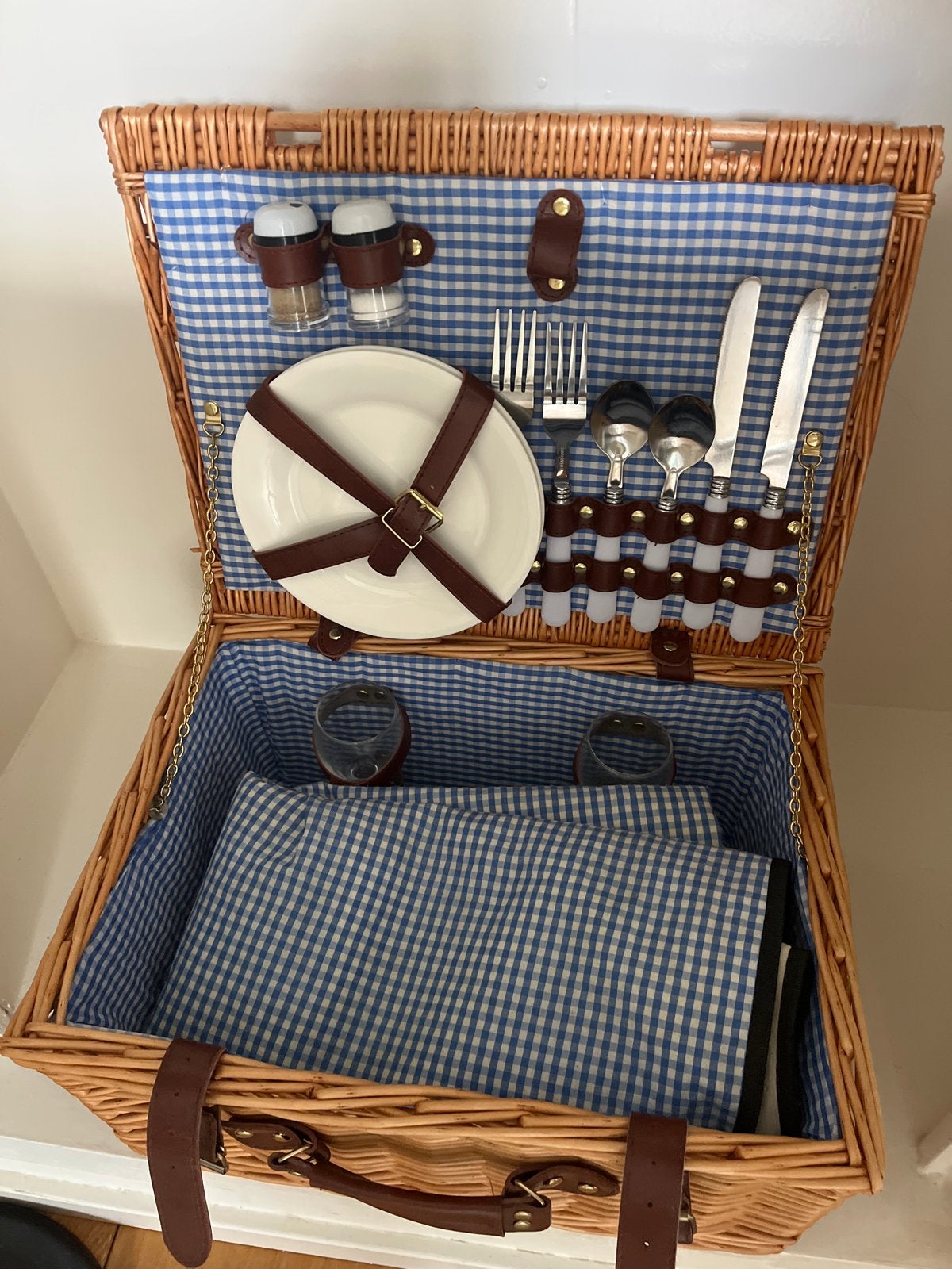Nieuwe picknickmand met complete set, Hobby en Vrije tijd, Ophalen, Nieuw