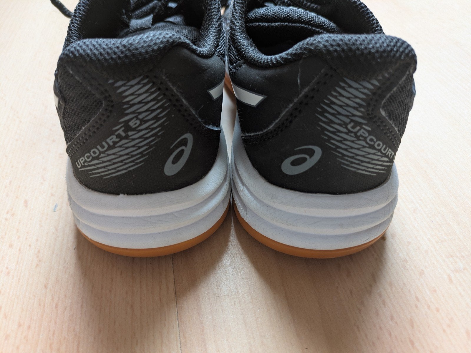 Asics upcoart zaal schoenen gym maat 35, 36, 37, Gebruikt, Asics, Jongen of Meisje, Schoenen