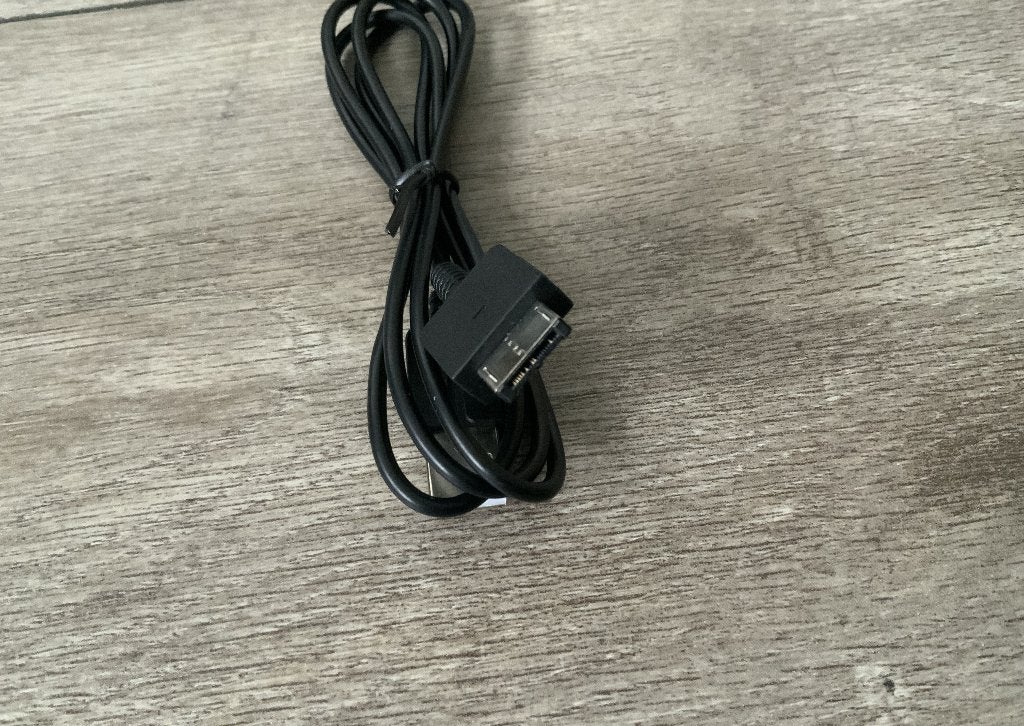 Playstation Vita USB Stoom Oplader Phat / Serie 1000 Adapter, Avontuur en Actie, 1 speler, Ophalen of Verzenden, Zo goed als nieuw